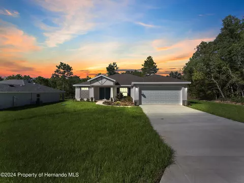 5470 N Bagwell Pt, Citrus Springs, FL 34434