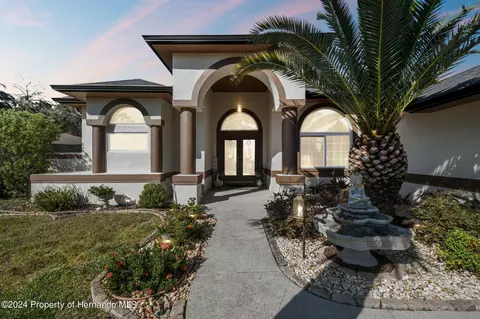 13305 Asbury St, Spring Hill, FL 34609