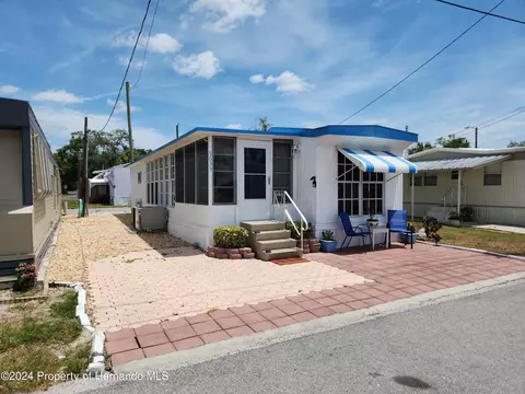 5633 Oak Ridge Ave, New Port Richey, FL 34652