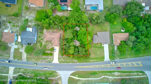 5052 Deltona Blvd, Spring Hill, FL 34606