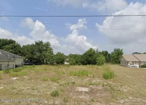 7797 Pinehurst Dr, Brooksville, FL 34606