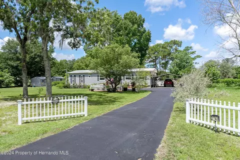 2748 S Pine Ridge Ave, Homosassa, FL 34448
