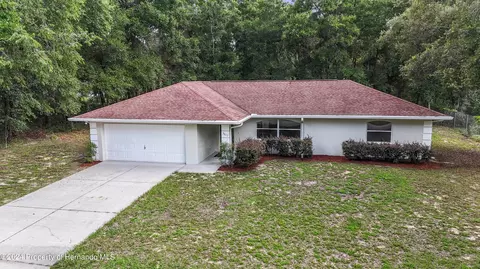 3617 E Maxwell Pl, Inverness, FL 34453