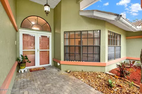 2270 Honeydew Dr, Spring Hill, FL 34608