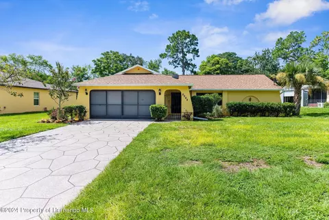 8264 Maltby Rd, Spring Hill, FL 34606