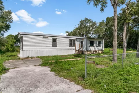 10074 Thaxton St, Weeki Wachee, FL 34613