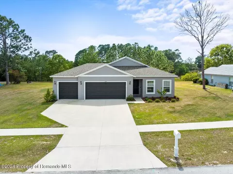4237 Parkhurst Ln, Spring Hill, FL 34608