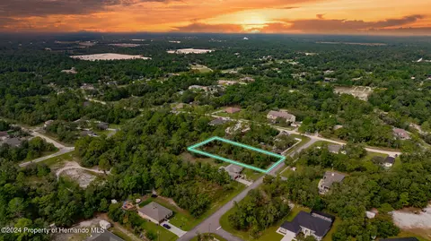 lot Apt 1 Mexican Canary Ave, Weeki Wachee, FL 34614