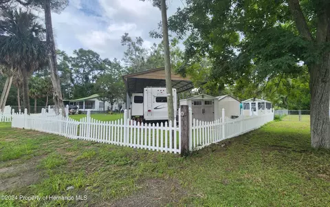 5466 SW Hwy 358 Ave, Steinhatchee, FL 32359