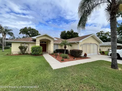 5135 Keysville Ave, Spring Hill, FL 34608