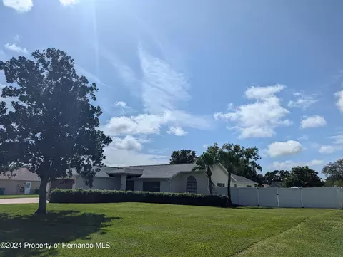 10202 Dunkirk Rd, Spring Hill, FL 34608