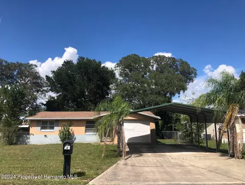 3 Della St, Beverly Hills, FL 34465