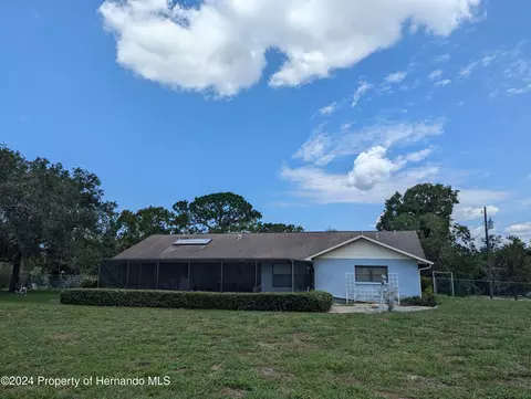 16642 Oxenham Ave, Spring Hill, FL 34610
