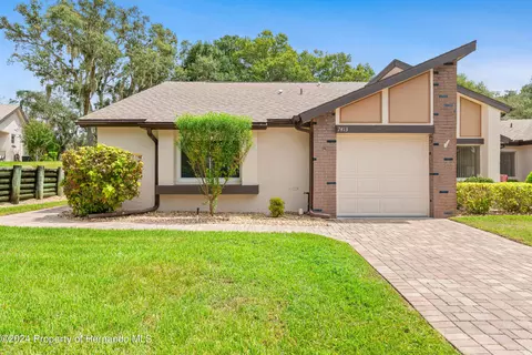 7413 Heather Walk, Weeki Wachee, FL 34613