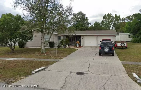 9399 Century Dr, Spring Hill, FL 34606