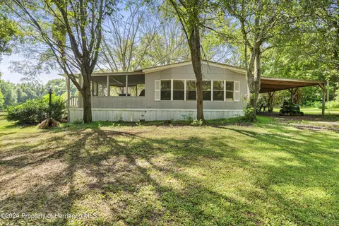 5367 La Pine Rd, Brooksville, FL 34602