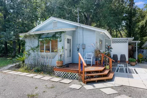 9415 Turner Camp Rd, Inverness, FL 34453