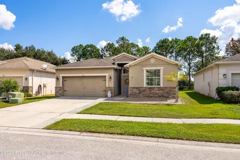 416 Winthrop Dr, Spring Hill, FL 34609