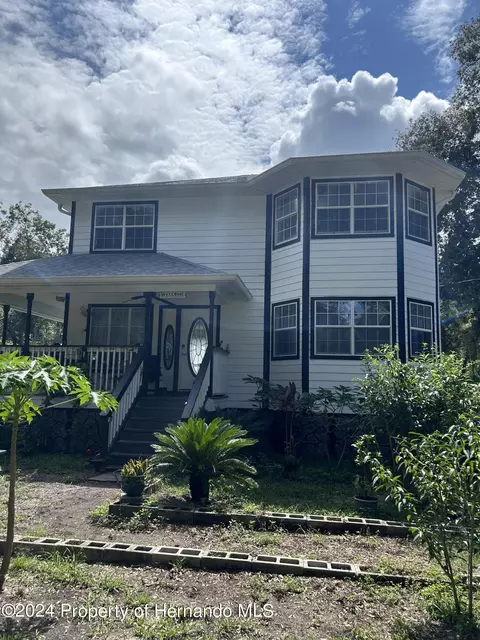 33092 Easter Dr, Webster, FL 33597