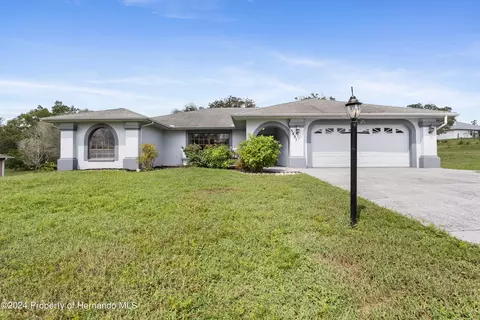 5491 Panama Ave, Spring Hill, FL 34609