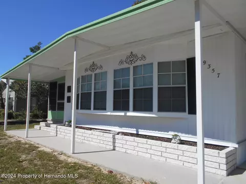 9357 Salisbury Dr, Brooksville, FL 34613