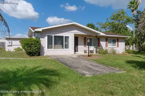 13437 Triton Dr, Brooksville, FL 34609