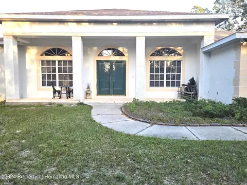 17820 Monteverde Dr, Spring Hill, FL 34610