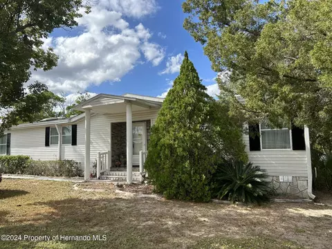 16150 Brookridge Blvd, Brooksville, FL 34613