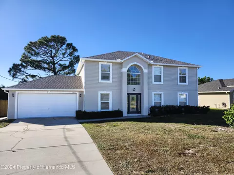 2457 Lake Forest Ave, Spring Hill, FL 34609