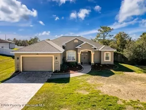 12482 Meinert Ave, Weeki Wachee, FL 34613