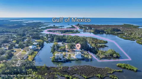 3205 Gulf Dr, Spring Hill, FL 34607