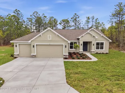 8 Cordia Ct, Homosassa, FL 34446