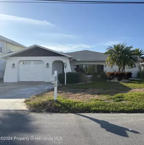 4147 Tampico Trl, Hernando Beach, FL 34607