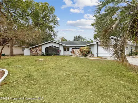 4465 Azora Rd, Spring Hill, FL 34608