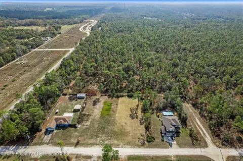 13410 Potomac Ave, Weeki Wachee, FL 34614