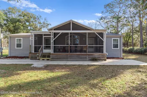 6899 S Straight Ave, Homosassa, FL 34446