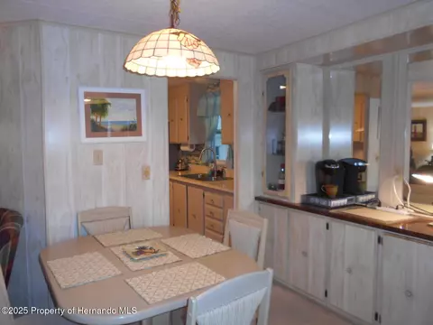 8253 Ridge Dale Ave, Brooksville, FL 34613