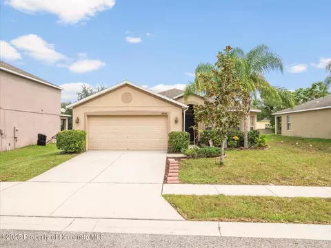 18732 Dobson Dr, Hudson, FL 34667