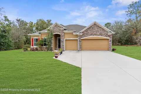 14455 Chimney Swift Rd, Weeki Wachee, FL 34614