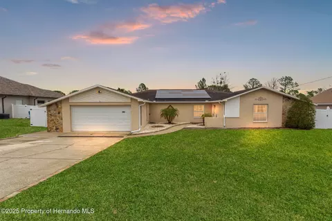2418 Evenglow Ave, Spring Hill, FL 34609
