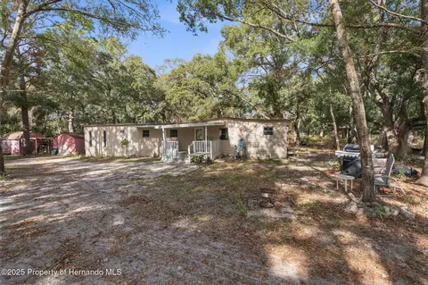18825 Bowman Rd, Spring Hill, FL 34610