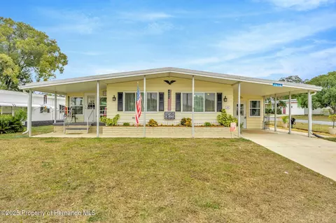 7406 Western Circle Dr, Brooksville, FL 34613