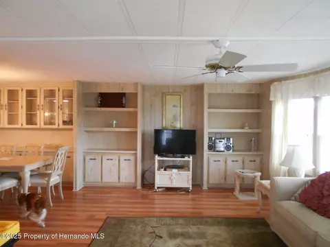 9141 Salisbury Dr, Brooksville, FL 34613