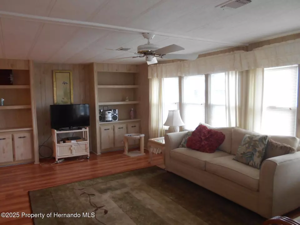  9141 Salisbury Dr, Brooksville, FL 34613 photo 11