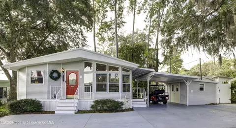 2092 Culbreath #B27, Brooksville, FL 34602