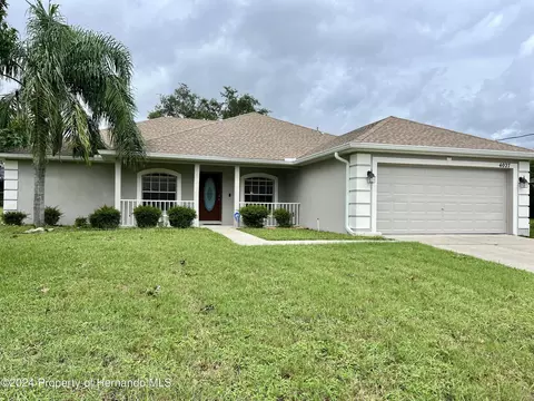 4027 Salerno Ave, Spring Hill, FL 34609