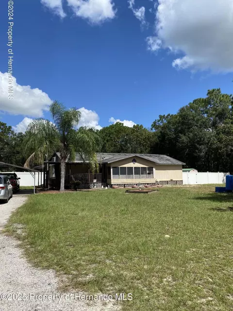 16273 Sacramento Ave, Brooksville, FL 34604