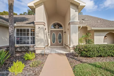 9405 Ashley Dr, Spring Hill, FL 34613