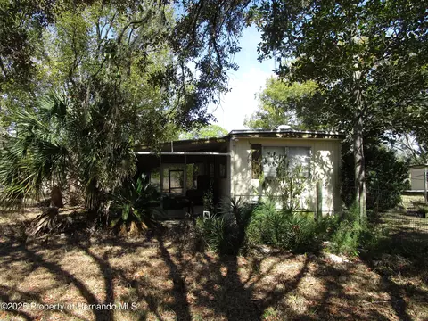 11220 Salina St, Brooksville, FL 34614