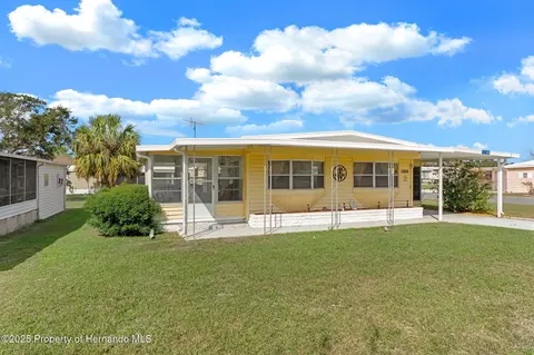 12169 Club House Rd, Brooksville, FL 34613